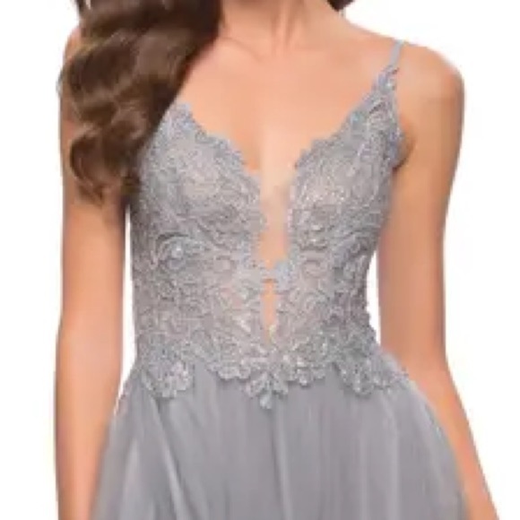 La Femme Tulle A Line Gown with Lace Rhinestone Bodice Prom Gown Sz 6 - Picture 3 of 16